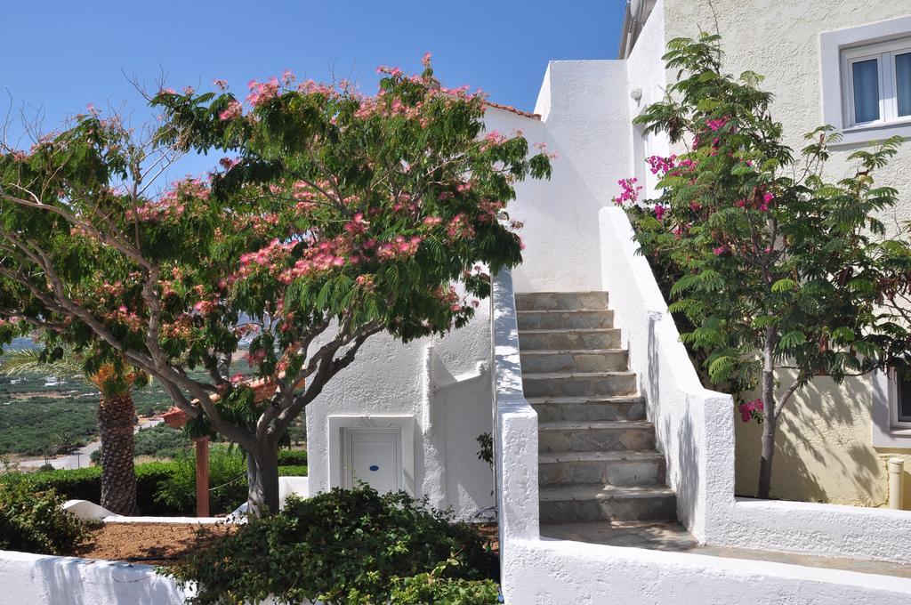Castri Village Hotel 팔레카스트론 외부 사진