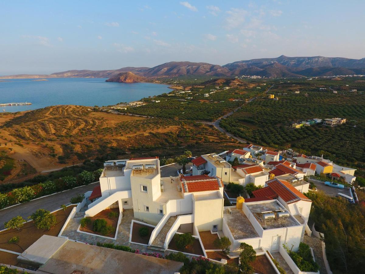 Castri Village Hotel 팔레카스트론 외부 사진